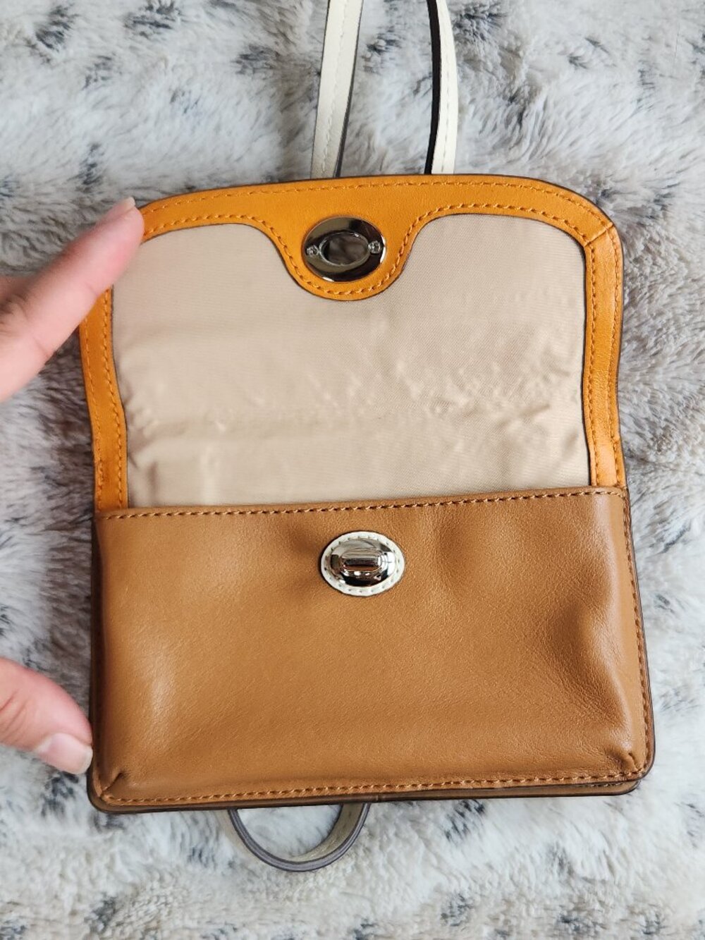 Coach Colorblock Dylan Crossbody Wallet in Orange and Saddle F49554 - Picture 3 of 8